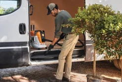 Best STIHL Aspirateur eau et poussière sans fil SEA 100 (produit seul)