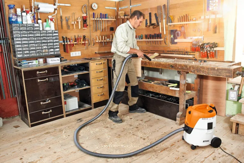 New STIHL Aspirateur eau et poussière SE 62