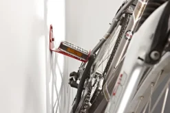 MOTTEZ Crochet vélo mural fixation par la pédale