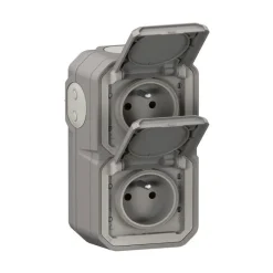 Clearance LEGRAND Double prise étanche précâblée à volet Plexo 16A 250V