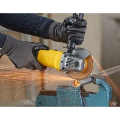 New STANLEY Meuleuse 1 main 125mm 850W