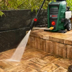 Sale BOSCH Nettoyeur haute-pression UniversalAquatak 130
