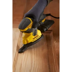 Clearance STANLEY Ponceuse de finition 120W