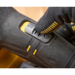 Clearance STANLEY Ponceuse de finition 120W