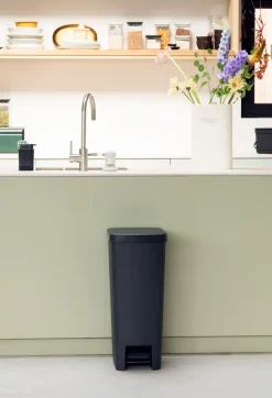 Sale Poubelle à pédale StepUp 40 L gris anthracite